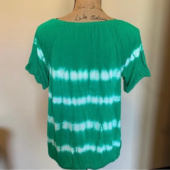 HOST PICK! Awesome petite top-New with tag! - Picture 5 of 5